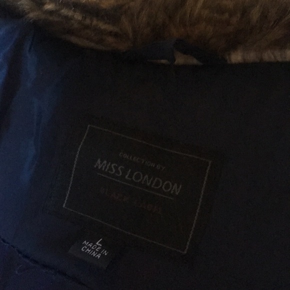 Jacket - Picture 2 of 4